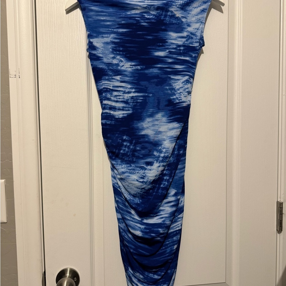BCBG MaxAzria bodycon dress - Picture 2 of 5